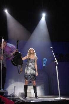 Taylor Swift — September 10 - Bossier City, Louisiana — photo 28