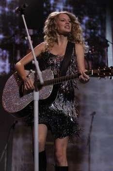Taylor Swift — September 10 - Bossier City, Louisiana — photo 33