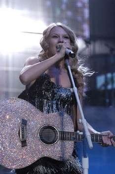 Taylor Swift — September 10 - Bossier City, Louisiana — photo 36