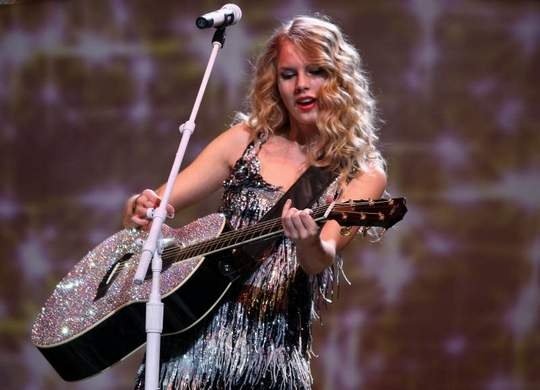Taylor Swift — September 12 - Nashville, Tennessee — photo 1