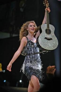 Taylor Swift — September 12 - Nashville, Tennessee — photo 6