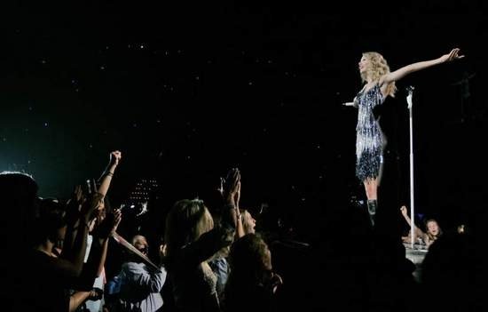 Taylor Swift — September 12 - Nashville, Tennessee — photo 10