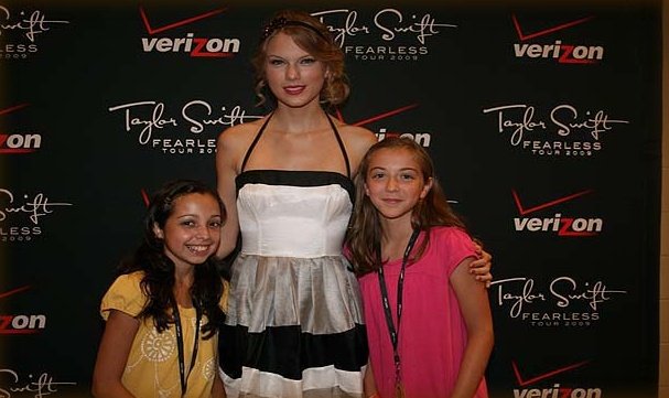 Taylor Swift — uncaville CT — photo 4