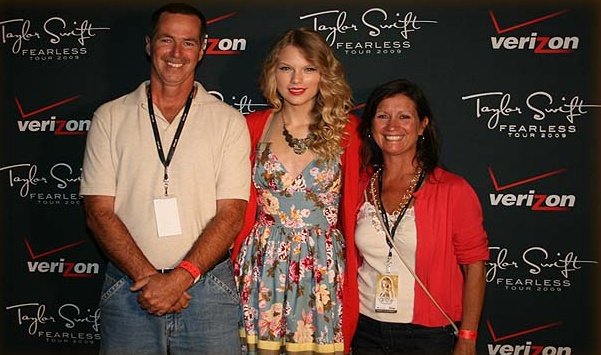 Taylor Swift — university park PA — photo 3