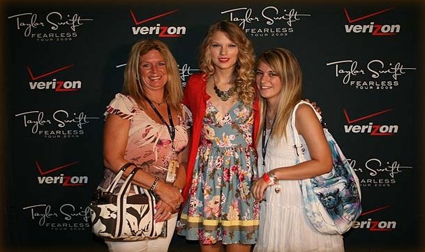 Taylor Swift — university park PA — photo 9
