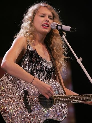 Taylor Swift — February 10 - Melbourne, Australia — photo 6