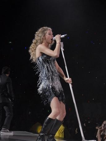 Taylor Swift — February 10 - Melbourne, Australia — photo 21