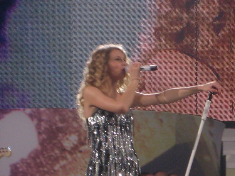 Taylor Swift — February 11 - Melbourne, Australia — photo 6