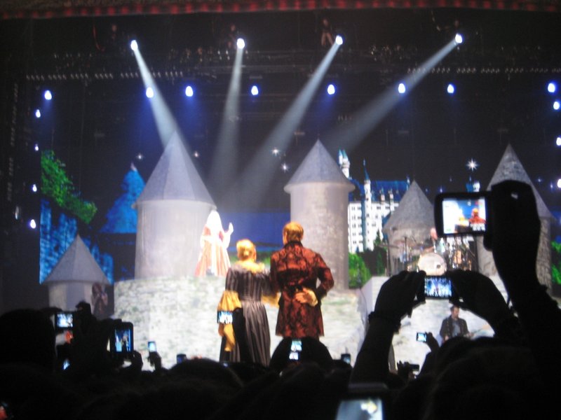 Taylor Swift — February 11 - Melbourne, Australia — photo 25