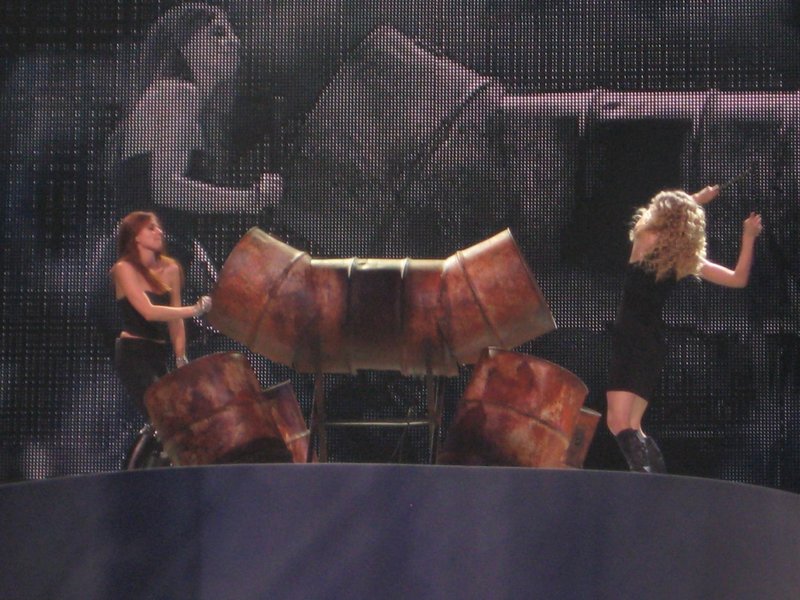 Taylor Swift — February 11 - Melbourne, Australia — photo 47