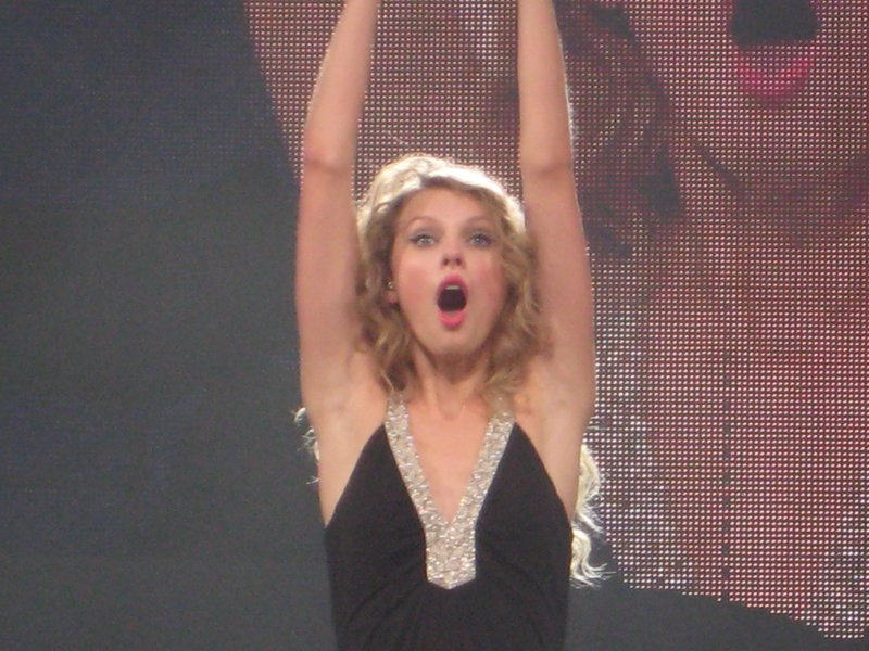 Taylor Swift — February 11 - Melbourne, Australia — photo 52