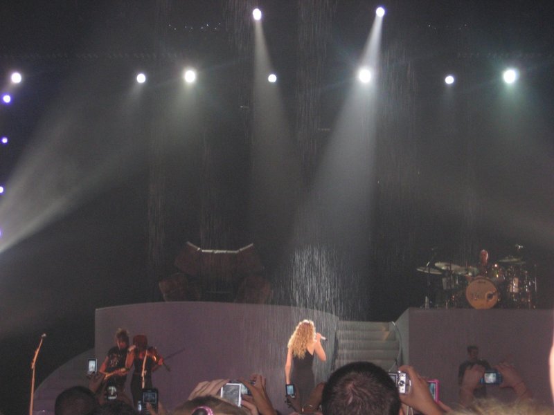 Taylor Swift — February 11 - Melbourne, Australia — photo 54