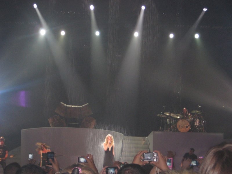 Taylor Swift — February 11 - Melbourne, Australia — photo 57