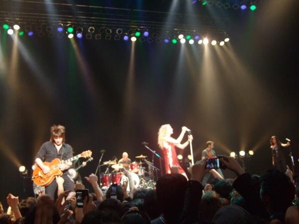 Taylor Swift — February 17 - Tokyo, Japan — photo 14