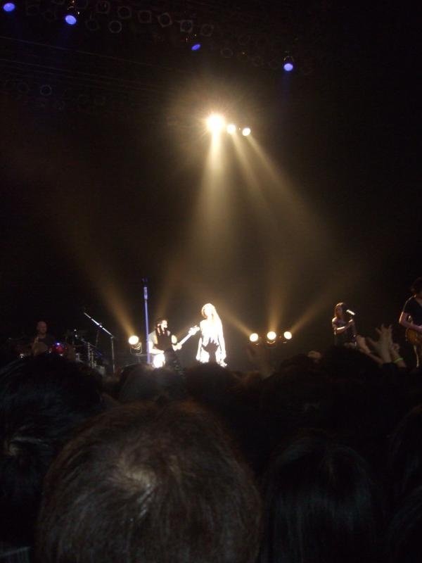 Taylor Swift — February 17 - Tokyo, Japan — photo 17