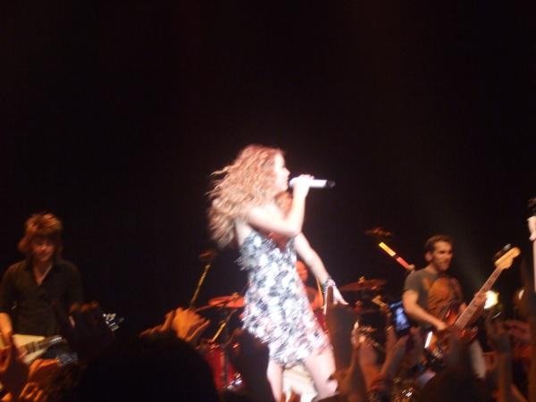 Taylor Swift — February 17 - Tokyo, Japan — photo 23
