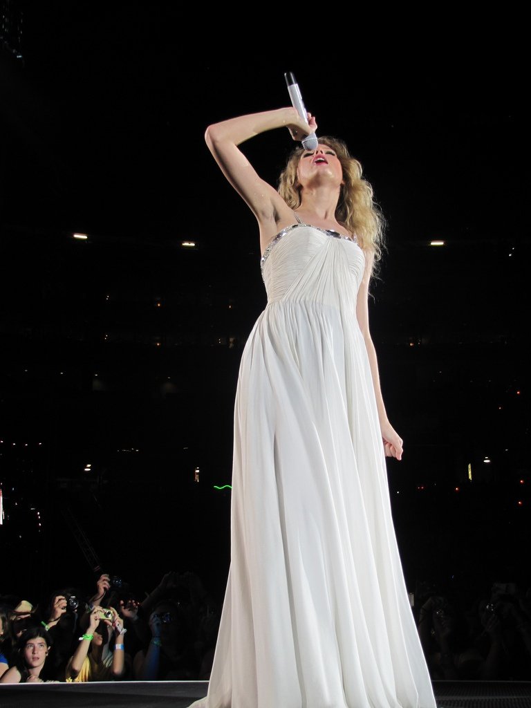 Taylor Swift — June 5 - Foxboro, Massachusetts — photo 9