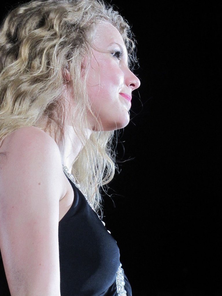 Taylor Swift — June 5 - Foxboro, Massachusetts — photo 17