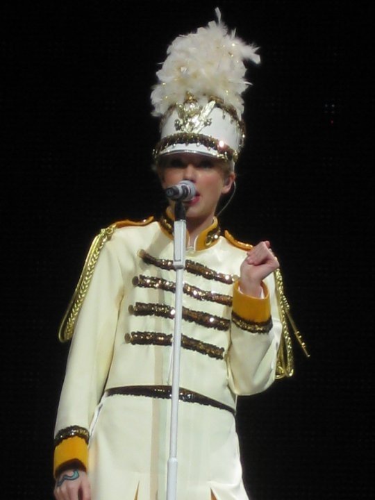 Taylor Swift — March 10 - Austin, Texas — photo 2