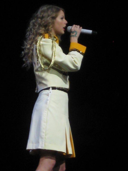 Taylor Swift — March 10 - Austin, Texas — photo 4