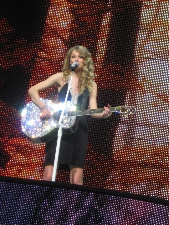 Taylor Swift — March 10 - Austin, Texas — photo 89