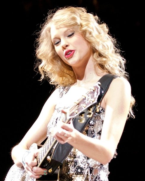 Taylor Swift — March 11 - Dallas, Texas — photo 3