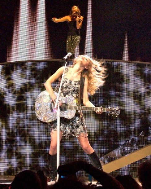 Taylor Swift — March 11 - Dallas, Texas — photo 4