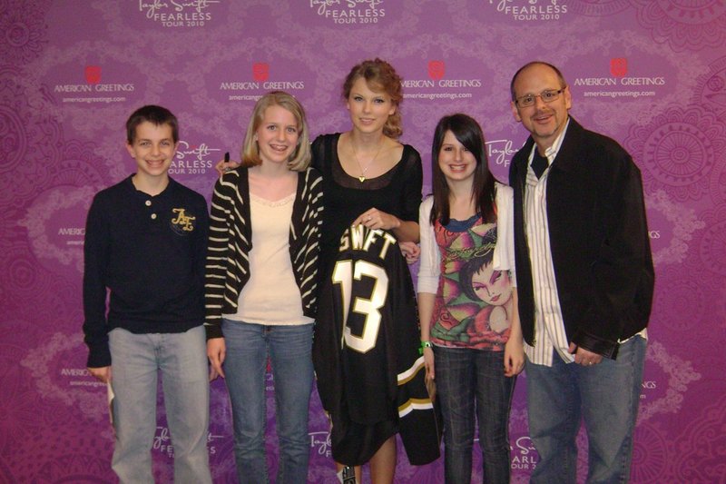 Taylor Swift — March 11 - Dallas, Texas — photo 20