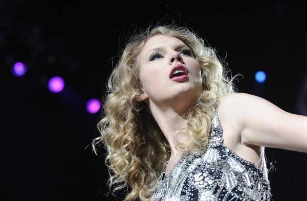 Taylor Swift — March 18 - Philadelphia, Pennsylvania — photo 2