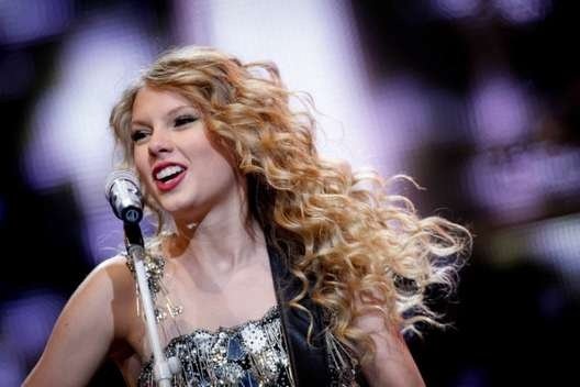 Taylor Swift — March 18 - Philadelphia, Pennsylvania — photo 15