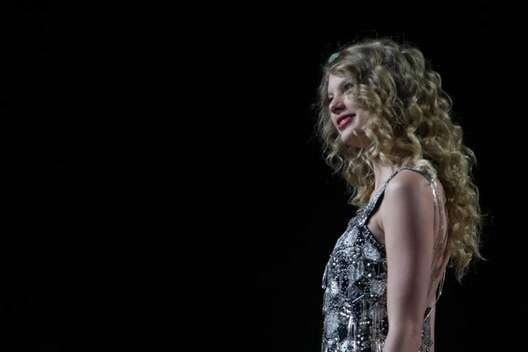 Taylor Swift — March 18 - Philadelphia, Pennsylvania — photo 29