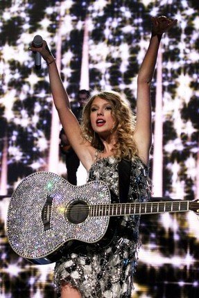 Taylor Swift — March 18 - Philadelphia, Pennsylvania — photo 43