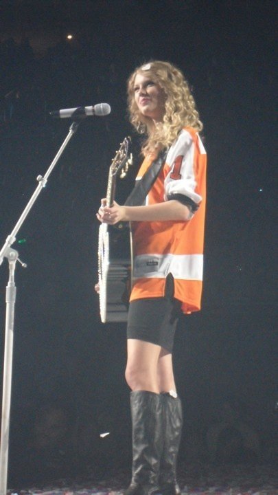 Taylor Swift — March 18 - Philadelphia, Pennsylvania — photo 50