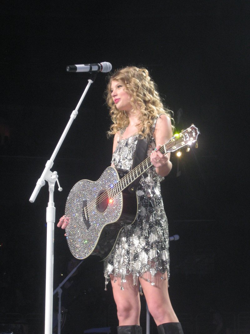 Taylor Swift — March 18 - Philadelphia, Pennsylvania — photo 53