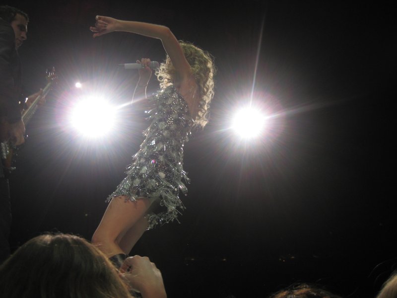 Taylor Swift — March 18 - Philadelphia, Pennsylvania — photo 54