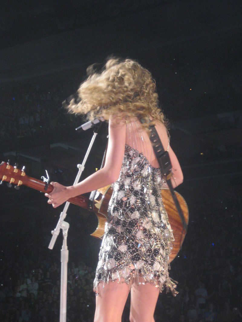 Taylor Swift — March 18 - Philadelphia, Pennsylvania — photo 61