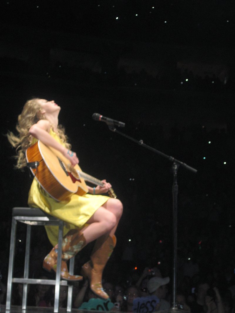 Taylor Swift — March 18 - Philadelphia, Pennsylvania — photo 66
