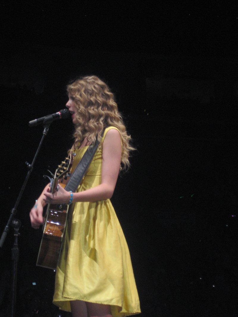 Taylor Swift — March 18 - Philadelphia, Pennsylvania — photo 67