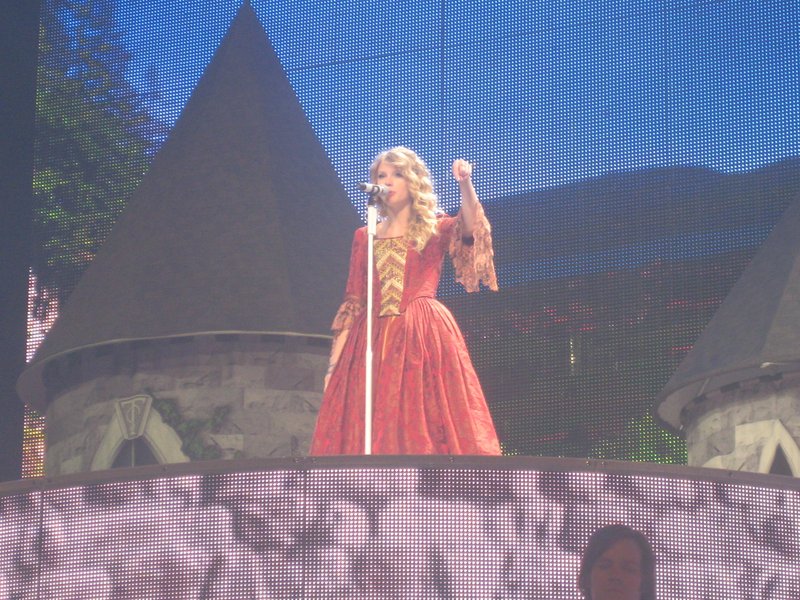 Taylor Swift — March 18 - Philadelphia, Pennsylvania — photo 73