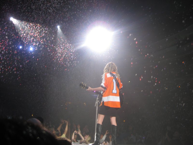 Taylor Swift — March 18 - Philadelphia, Pennsylvania — photo 83
