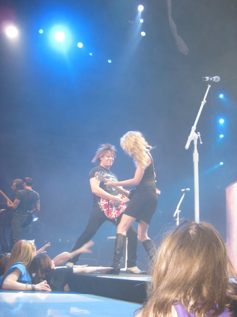 Taylor Swift — March 18 - Philadelphia, Pennsylvania — photo 87
