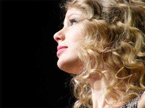 Taylor Swift — March 27 - Detroit, Michigan — photo 1