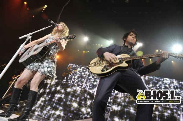 Taylor Swift — March 28 - Cincinnati, Ohio — photo 33