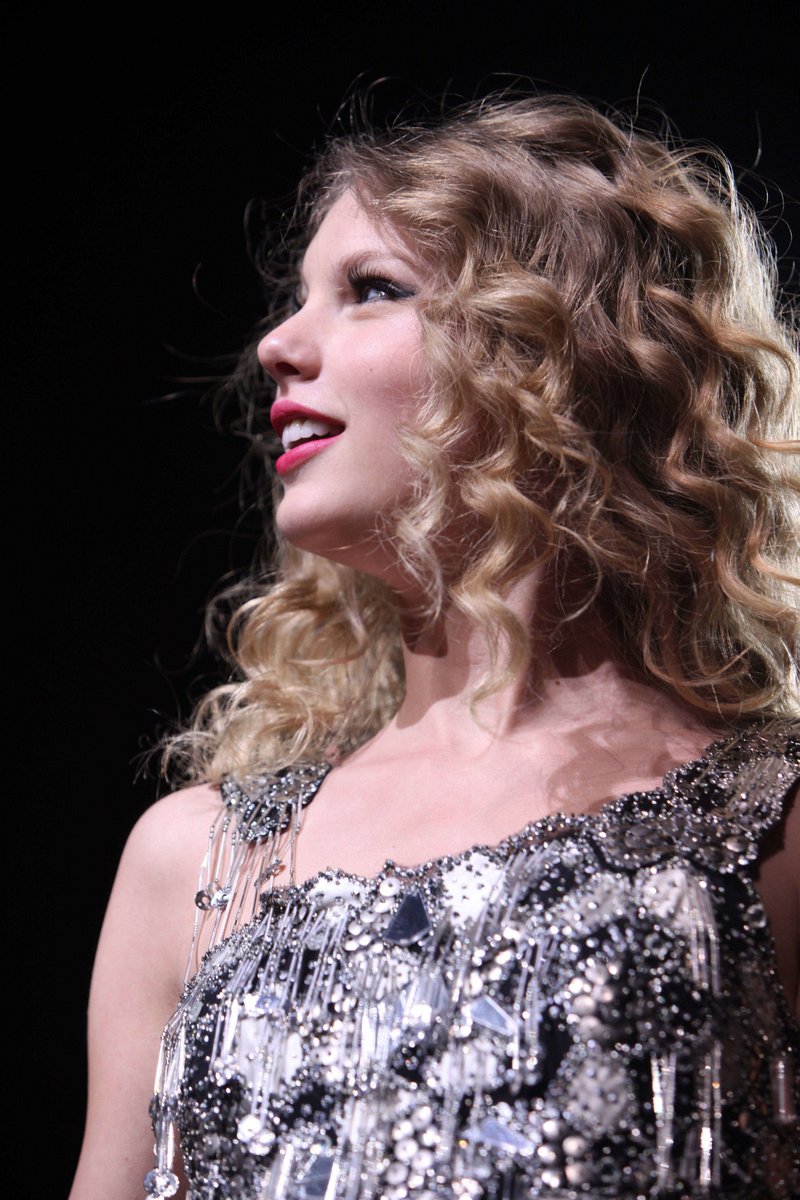 Taylor Swift — March 28 - Cincinnati, Ohio — photo 65