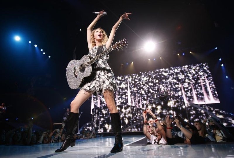 Taylor Swift — March 31 - Oklahoma City, Oklahoma — photo 12