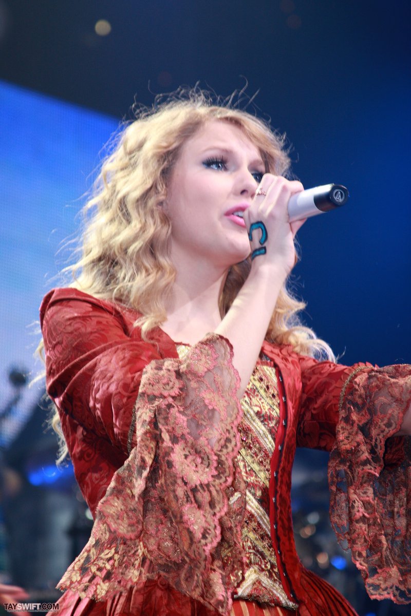 Taylor Swift — March 4 - Tampa, Florida — photo 13