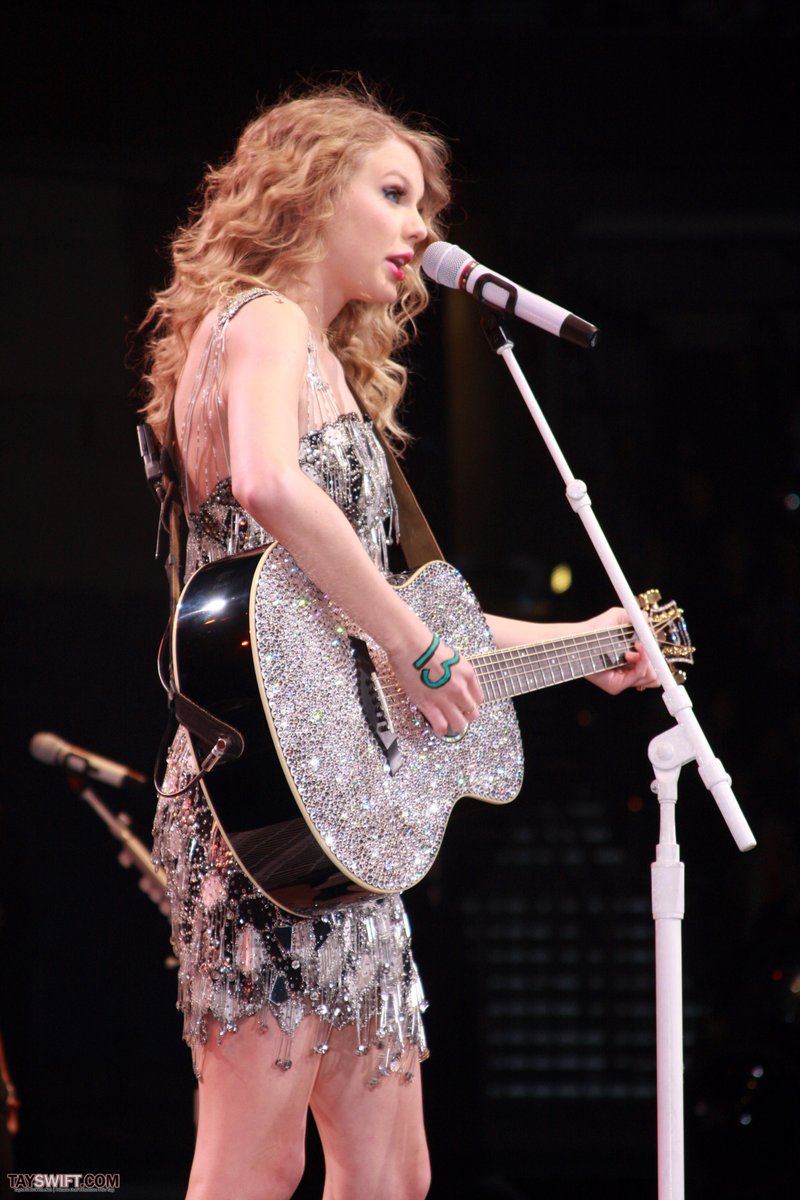 Taylor Swift — March 4 - Tampa, Florida — photo 39