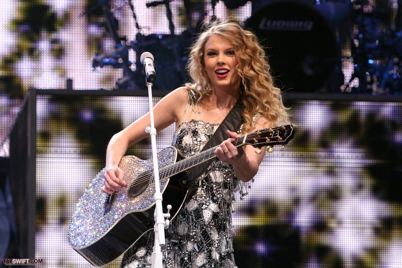 Taylor Swift — March 4 - Tampa, Florida — photo 46