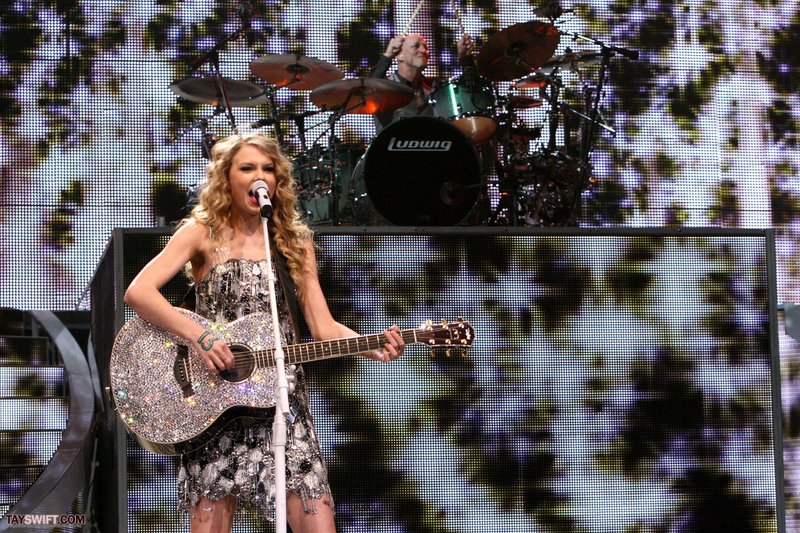 Taylor Swift — March 4 - Tampa, Florida — photo 47