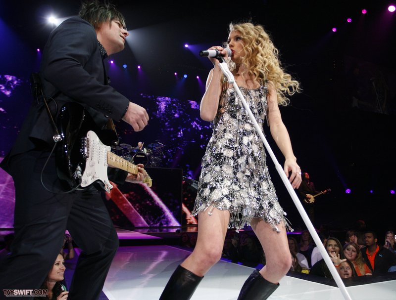 Taylor Swift — March 4 - Tampa, Florida — photo 55
